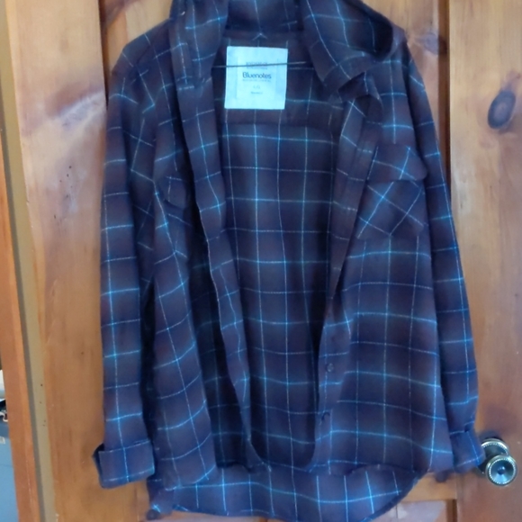 bluenotes Tops - Ladies bluenotes boyfriend fit, hooded shirt